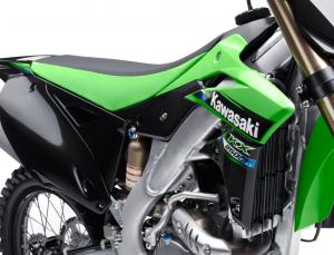 2013 kawasaki kx250f review motorcycle com, Kawasaki used smaller radiator shrouds on the KX250F in 2013 which makes the bike feel slimmer when sitting on it