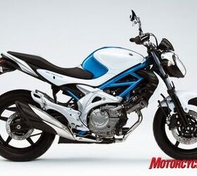 2009年铃木gsx r1000 k9摩托车com在巴黎公布