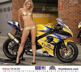 Calendar girls in the paddocks | Motorcycle.com