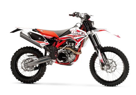 2011 beta 350rr coming to us, The Beta 350RR joins the rest of Beta s enduro lineup alongside the 400RR 450RR and 520RR