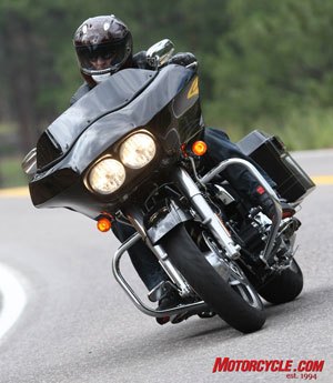 2010 harley davidson road glide custom review motorcycle com, Wind protection for a rider s torso is excellent but it doesn t provide much deflection in the helmet area