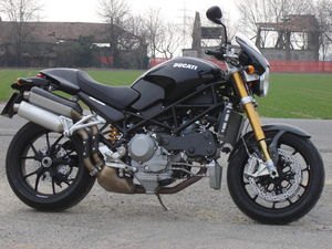 2006 ducati s4rs motorcycle com, Yossef can conjure up one of these with just a phone call The only thing we here at MO can order in Italian is a Meat Lover s Combo from Dominos