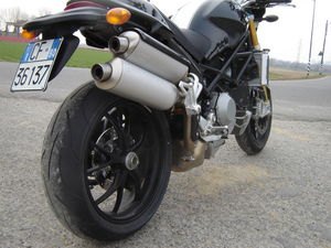2006 ducati s4rs motorcycle com, The CF in the plate stands for Carbon Fiber