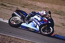 2001 open class shootout motorcycle com, We re scaring ourselves these days The Suzuki comes in second because it s too fast and sharp Amazing huh