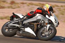 first ride buell xb9r firebolt, The new frame and suspension components make this the best handling Buell ever