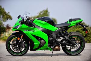 2011 kawasaki zx 10r vs 2011 bmw s1000rr shootout track motorcycle com, All new for 2011 Kawasaki s ZX 10R like Charlie Sheen has one goal in mind winning