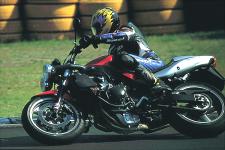 first ride 2002 triumph speed four prototype motorcycle com, The Speed Four gets the same fully adjustable suspension as its fully faired brother