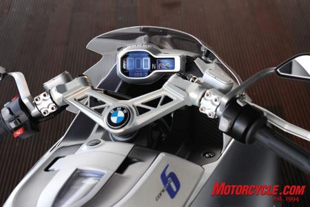 featured motorcycle brands, BMW says a rev counter is unnecessary for the Concept 6