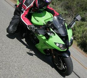 2008 literbike shootout zx 10r vs cbr1000rr vs gsx r1000 vs yzf r1 motorcycle com, Though it has funky mirrors and signals it still turns like a champ