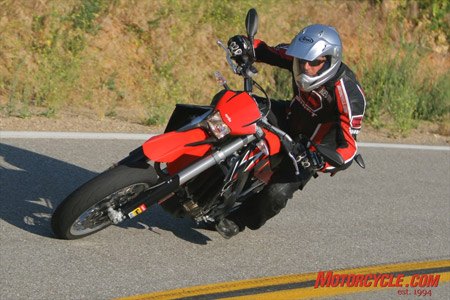 2008 aprilia sxv 5 5 review motorcycle com, Nearly 10 000 for a 550cc streetbike sounds expensive until you ride one