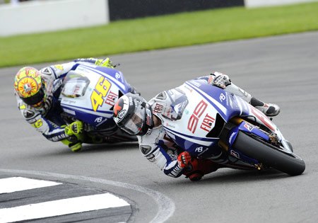 lorenzo re signs with yamaha, Jorge Lorenzo will have one more year to try and outrace Valentino Rossi on Fiat Yamaha