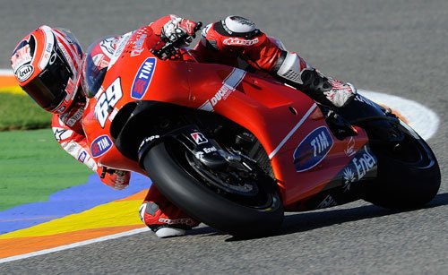 nicky hayden interview, The Kentucky Kid is aiming for more trips to the podium in 2011 as Ducati fine tunes its carbon fiber chassis and big bang V Four engine