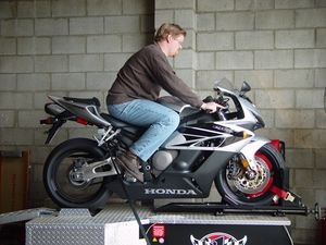 2004 honda cbr 1000 rr motorcycle com, Sean gives her a quick twist up to 195mph