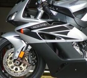 2004年本田cbr 1000 rr摩托车com,一些非常有吸引力的折纸