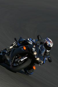 yamaha r1 first ride motorcycle com, The bike is unflappable through corners