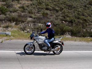 motorcycle com, Surprisingly the F 650 single is right at home on the freeway