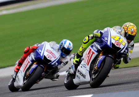 2009 speed performance award nominees, Valentino Rossi and Jorge Lorenzo look to be in the mix for the MotoGP title again in 2010