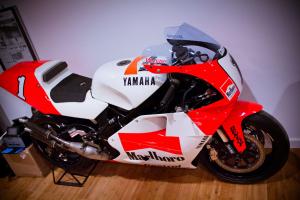 kenny roberts american heroes benefit dinner video, One of the Yamaha YZR500s Wayne Rainey rode to three consecutive world titles