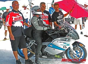bonneville s blazing bikes, Andy Sills and his support crew try to keep cool while awaiting their chance to run When it wasn t raining the temperatures were high and sunlights reflecting from the salt seemed to cause the heat to double