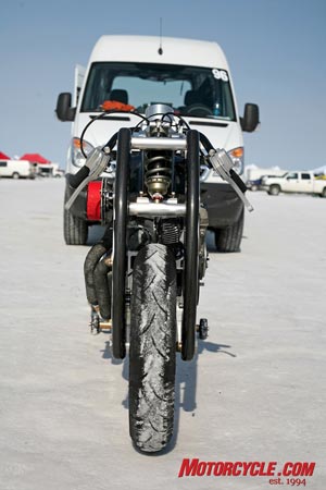 bonneville s blazing bikes, The thin frontal profile of the suspension arms should slice through the air quite efficiently