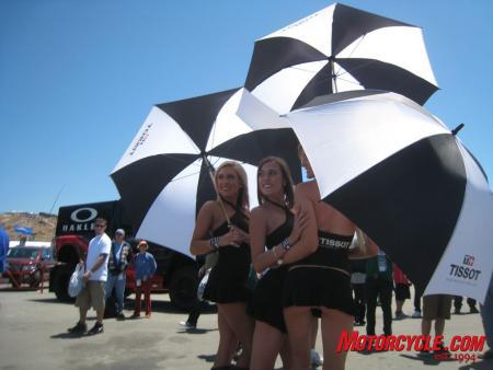 2010 red bull u s grand prix at laguna seca event report, The ever popular brolly girls never fail to gain attention
