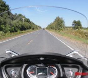 2010 can am spyder rt model intro motorcycle com, Wide open spaces deserve wide open sightlines windscreen seen here in its lowest position