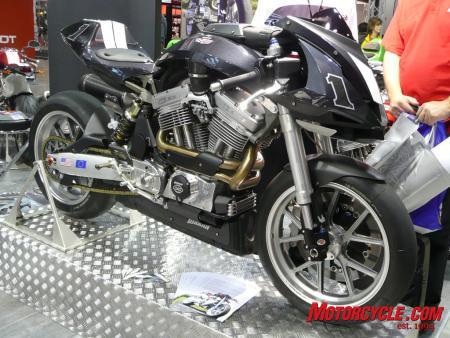 eicma 2008 new models unveiled, If you look closley you can see Yossef s drool drying on the engine