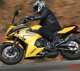 2009 yamaha fz6r review motorcycle com, Taller riders will appreciate the additional near inch provided by the adjustable saddle