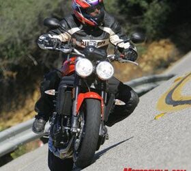 manufacturer 2009 streetfighters shootout aprilia tuono 1000 r buell 1125cr triumph , The Speed Triple doesn