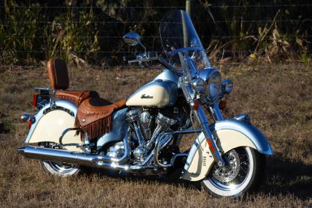 2010 indian chief vintage review motorcycle com, The Chief Vintage has some of the most popular design cues from the middle of the 20th century while updating its operability for the standards of the 21st