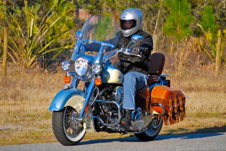2010 indian chief vintage review motorcycle com, The Chief s riding position is comfortable and makes the bike easy enough to handle The saddle is firm and supportive enough for a long day s ride