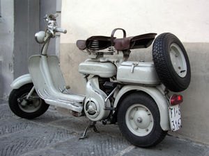 when in rome, Surprisingly I see more vintage Italian scooters in the USA than I did in Italy I did spot this tasty old Lambretta