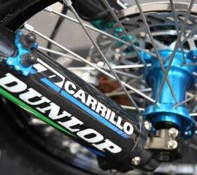 inside the 2013 supercross works bikes, The hubs on Villopoto