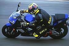 first ride 2001 yamaha yzf r6 motorcycle com, Suspension and feedback were excellent