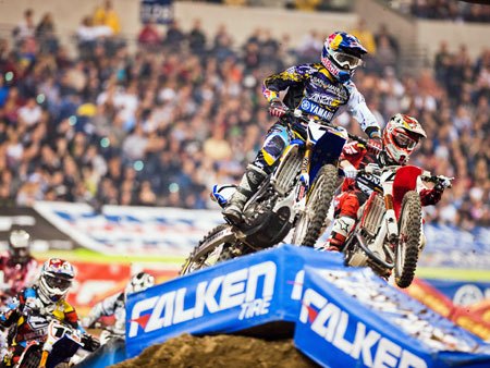 ama sx 2011 indianapolis results, The 2011 AMA Supercross series moves on to James Stewart s home state of Florida for the Jacksonville round