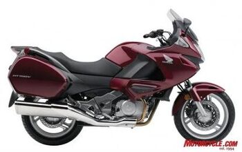 2010 Honda NT700V Review - Motorcycle.com
