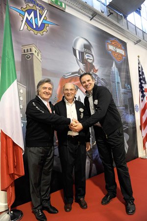 featured motorcycle brands, From left MV Agusta Chairman Claudio Castiglioni Harley Davidson CEO Jim Ziemer and MV Agusta President Matt Levatich