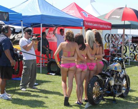 2010 la calendar motorcycle show report, Not much left to the imagination is there