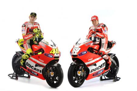 ducati unveils desmosedici gp11, Valentino Rossi and Nicky Hayden s Ducati Desmosidici GP11 race bikes