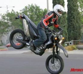 2009 yamaha wr250x review motorcycle com, Hey look I spotted a dime to stop on