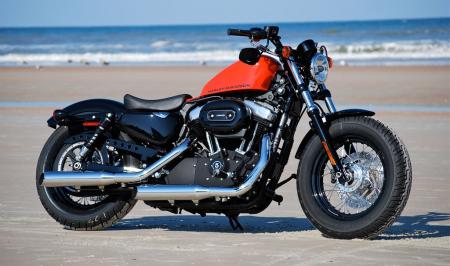 2010 harley davidson sportster forty eight review motorcycle com, 2010 Harley Davidson Sportster Forty Eight