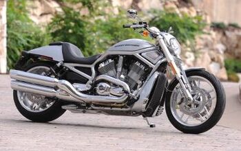 2012 Harley-Davidson 10th Anniversary Edition V-Rod Review - Motorcycle.com