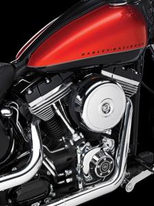 2011 harley davidson blackline softail motorcycle com, The Blackline s V Twin is beautifully detailed with interesting surface finishes Note the chrome lines leading into the horseshoe oil tank