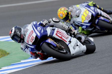 motogp 2010 le mans results, Jorge Lorenzo is on a roll winning his second consecutive race to lead the MotoGP Championship by nine points over Valentino Rossi