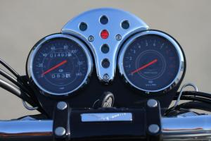 2011 moto guzzi california black eagle review motorcycle com, The Black Eagle s instrumentation is readable but very basic
