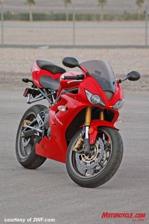 2007 triumph daytona 675 review motorcycle com