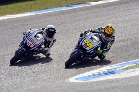 motogp 2010 estoril results, Jorge Lorenzo and Valentino Rossi put on a show for several laps before Lorenzo took control