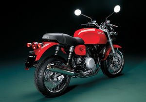 ducati gt1000 sport classic road test motorcycle com, Does it work as good as it looks