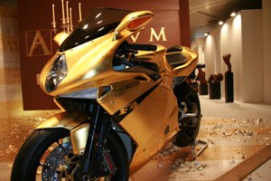 mv agusta sets gold standard in luxury, A gold MV Agusta F4 RR 312 for a man with the Midas touch