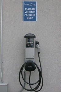 2011 zero electric motorcycles launch motorcycle com, On the side of its new Scotts Valley factory Zero installed the first public charge station in town Swipe your credit card and charge